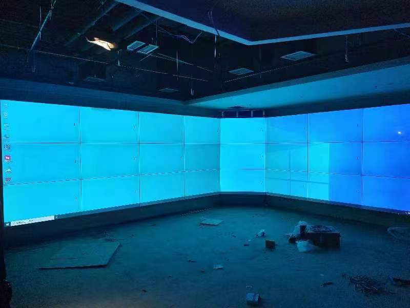 沈阳某单位38块屏安装调试完毕