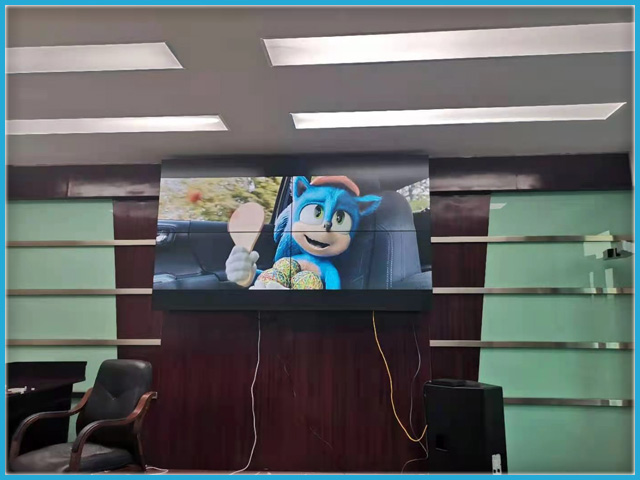 沈阳某街道办事处会议室拼接屏项目安装完成 -55寸京东方拼接屏2*2组合