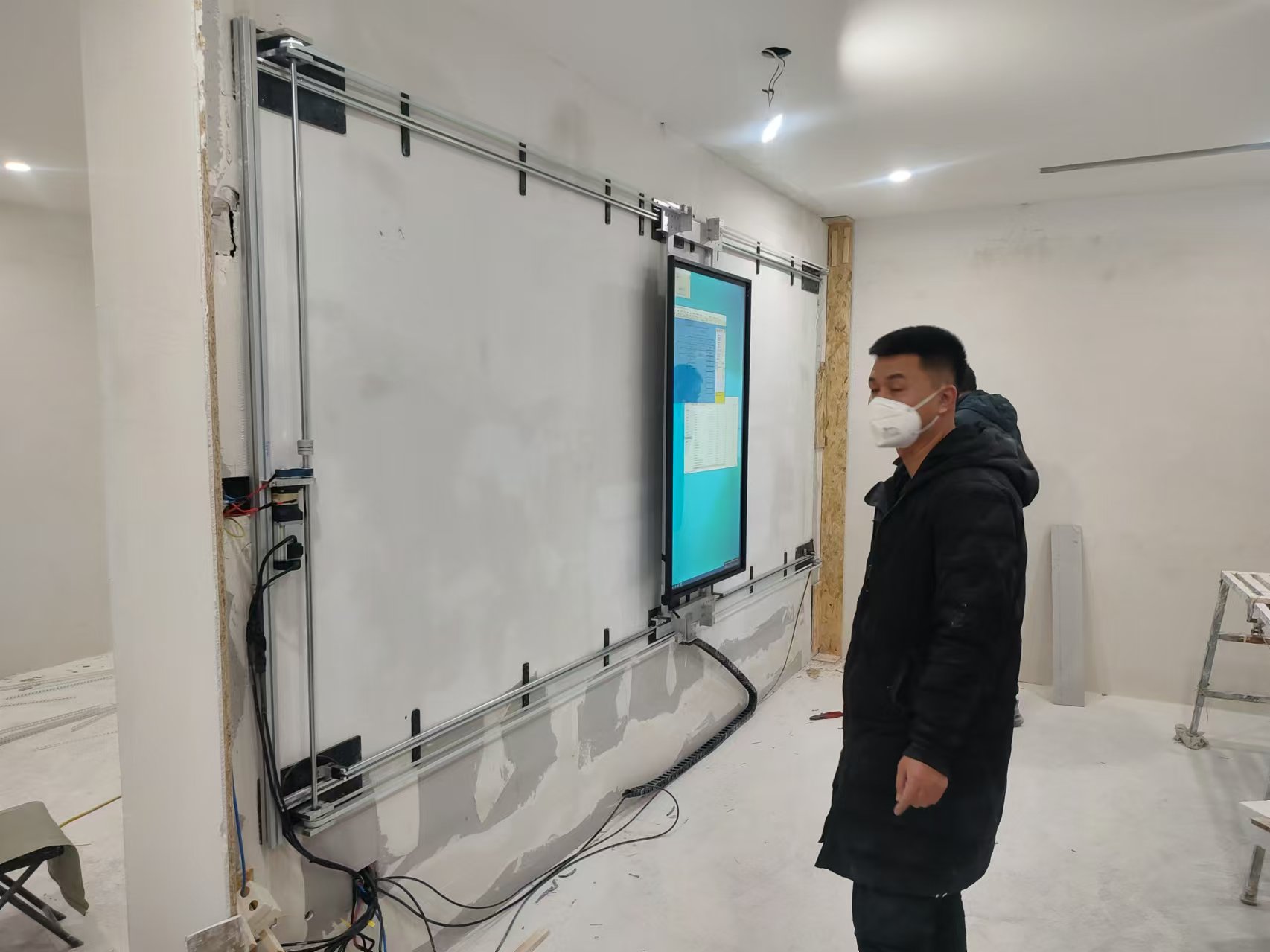 沈阳某公司滑轨屏项目安装完毕